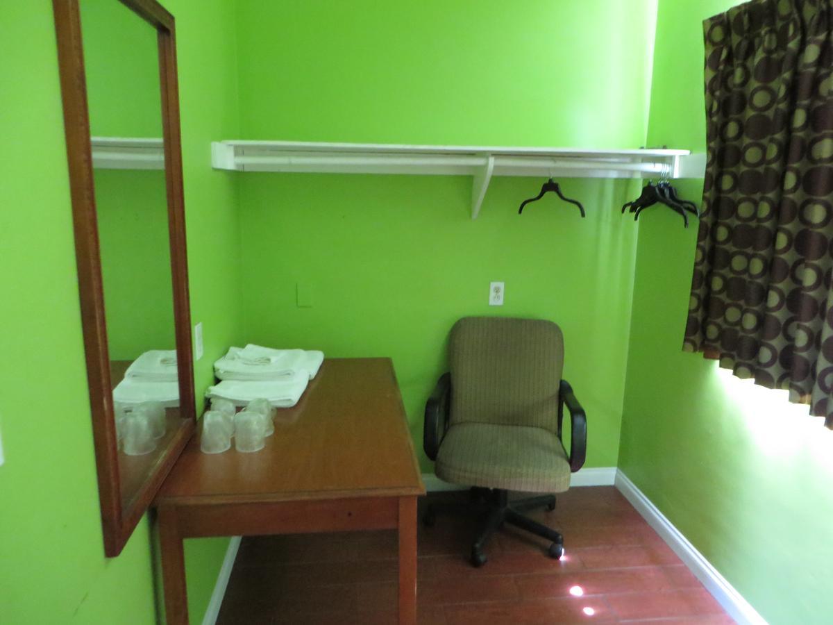 Park Motel 2*